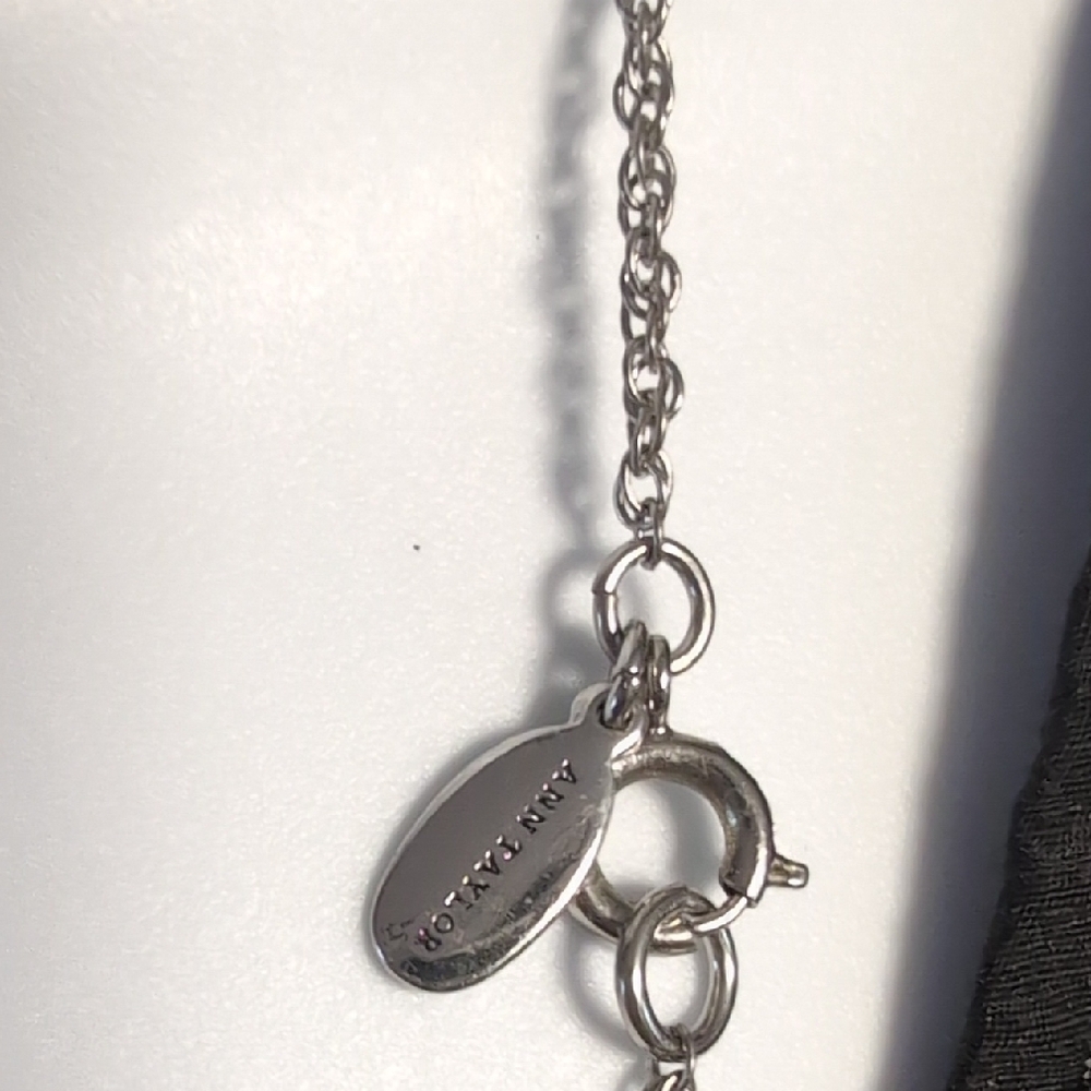 Ann Taylor Crystal Drop Necklace - Picture 8 of 9